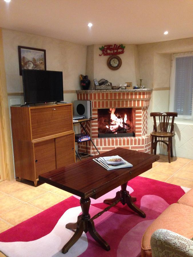 Apartamento Rural La Muralla De Pedraza Chavida 外观 照片